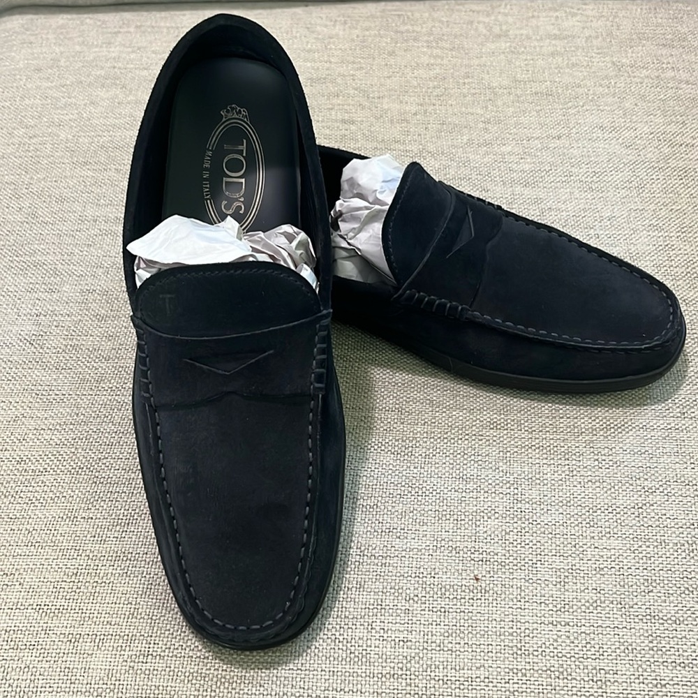 TOD’S SUEDE MOCCASINS/DRIVING SHOES  SZ 9